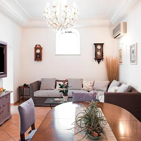 Villa Elegant In With Private Pool