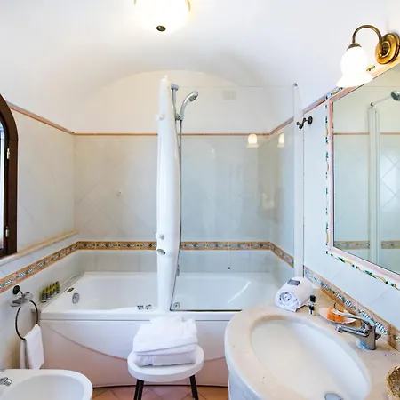 Villa Elegant In With Private Pool *