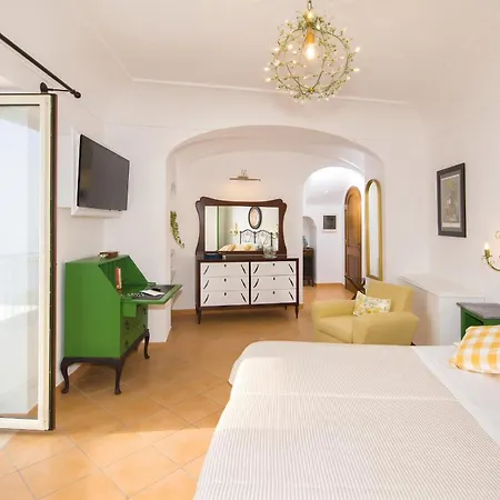 Elegant In With Private Pool Villa Positano
