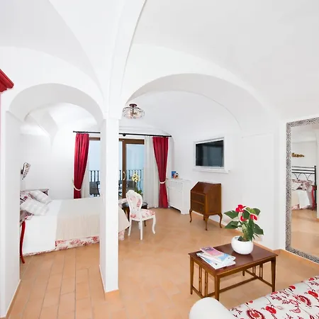 Elegant In With Private Pool Villa Positano