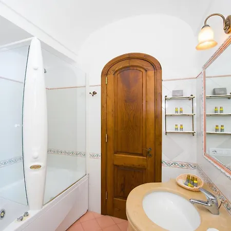 Elegant In With Private Pool