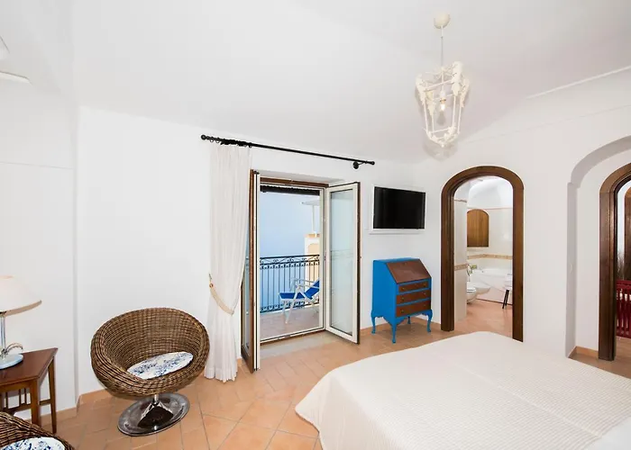 Villa Elegant In With Private Pool