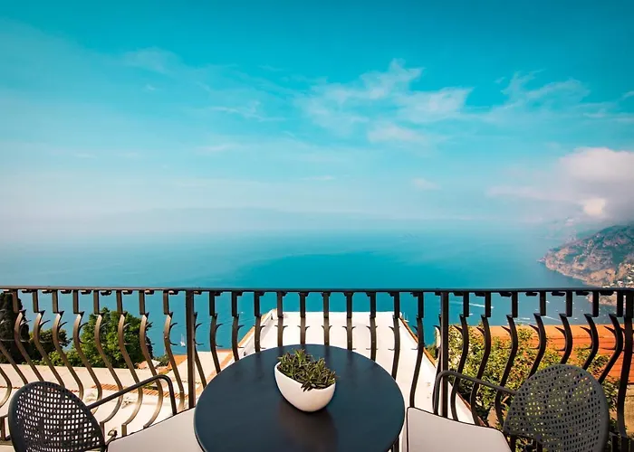 Elegant In With Private Pool Позітано